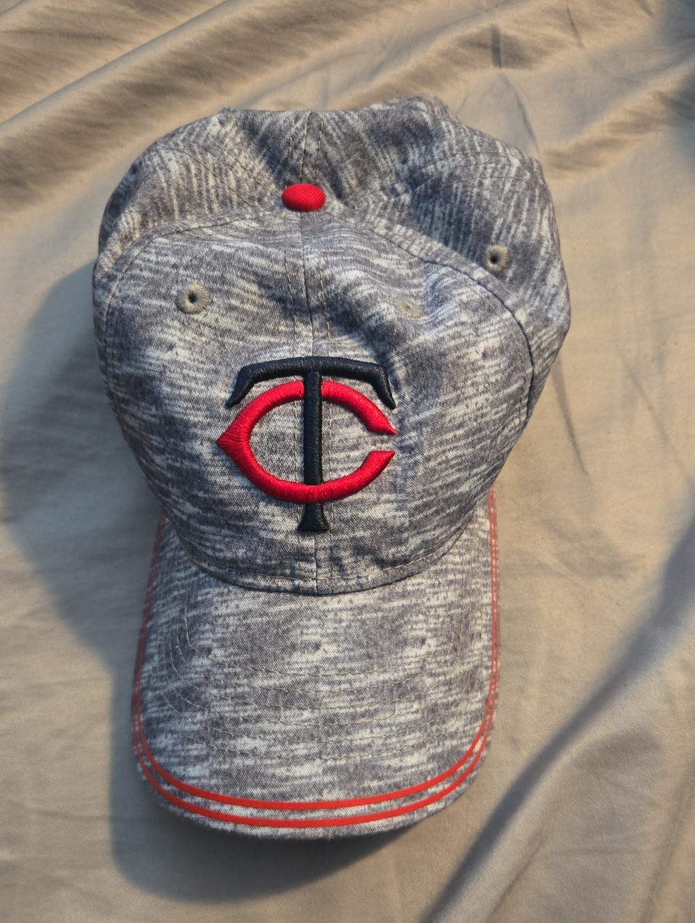 New Era Womens Gray Minnesota Twins Cap with Red and Black Logo